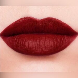 JEFFREE STAR VELOUR LIQUID LIPSTICK CUT THROAT LOVE RED FULL PIGMENT LIP COLOR